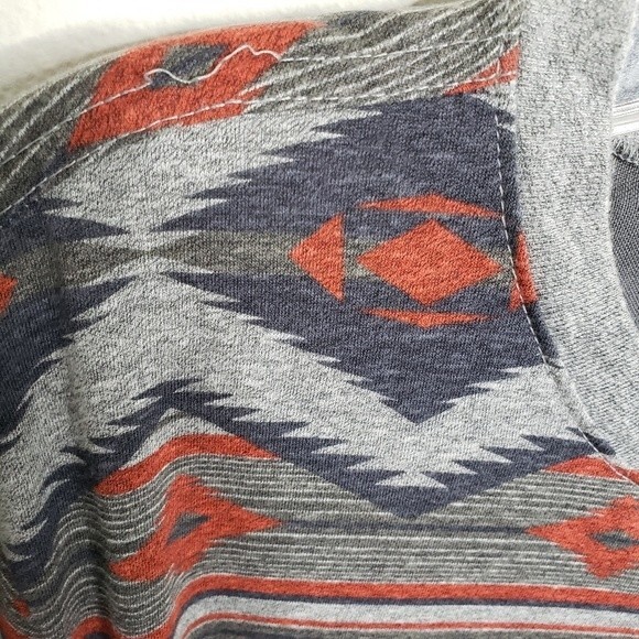 Lucky Brand Mens Aztec Print Short Sleeve 1/4 Button Tee Size Large - Picture 6 of 7